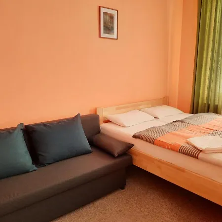 Center 2* Prag